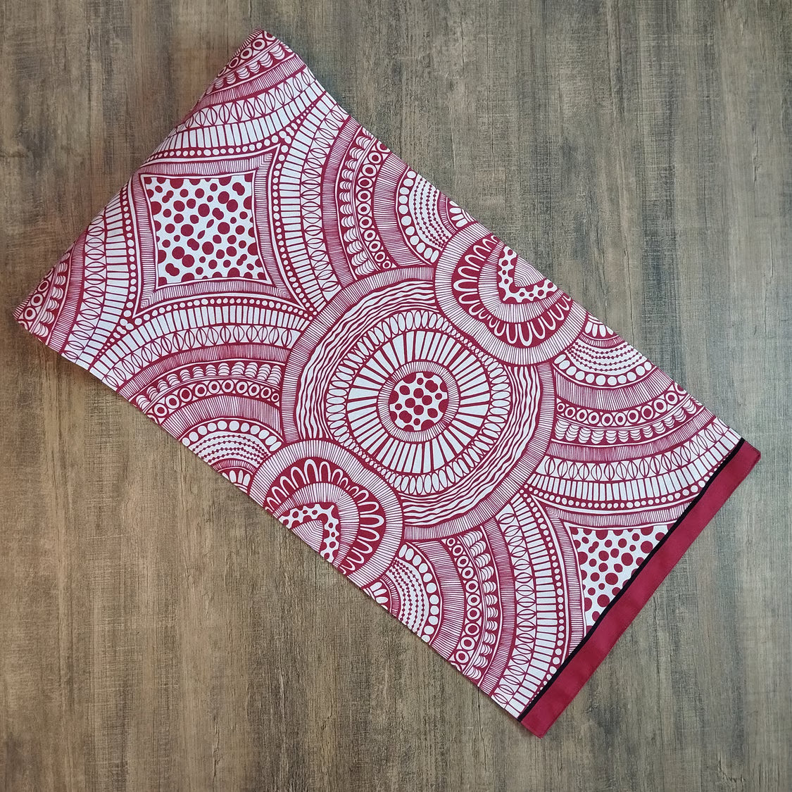 GP doodle - Table runner